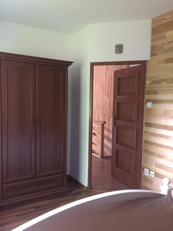 Apartament Na Wzgorzu วีสวา ภายนอก รูปภาพ