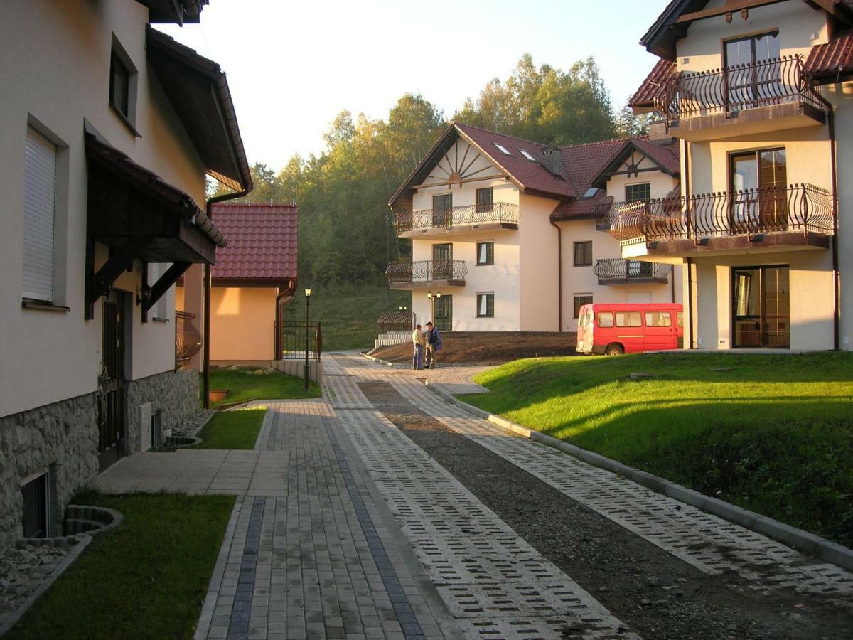 Apartament Na Wzgorzu วีสวา ภายนอก รูปภาพ